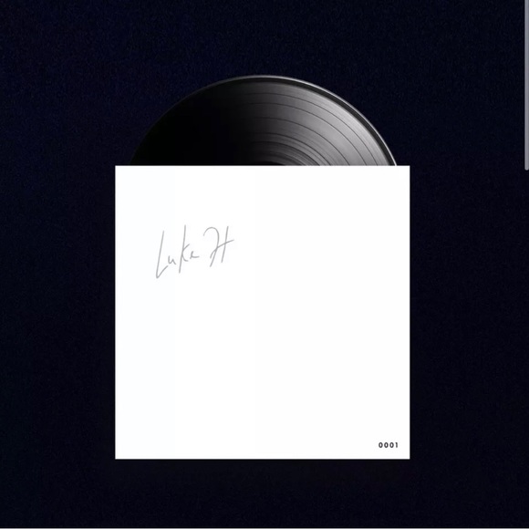 Luke Hemmings - boy Limited Edition Signed & Numbered Test Pressing #100/750 🔥 - Picture 5 of 5